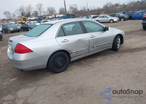 2006 Honda Accord 2.4 Ex from USA, damaged, VIN 1HGCM55796A095652